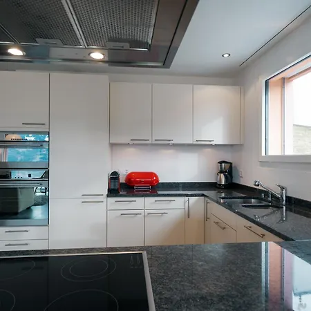 アパート Elona アムデン